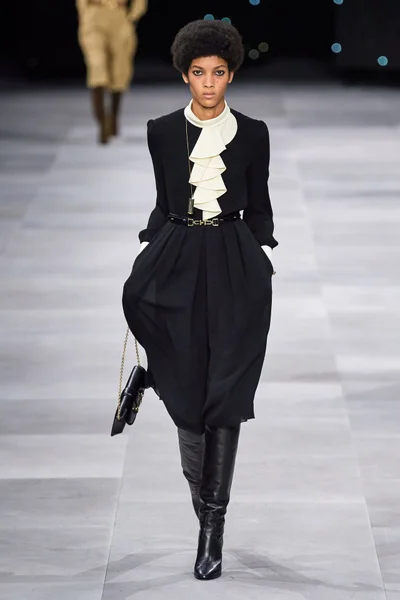 Look 34